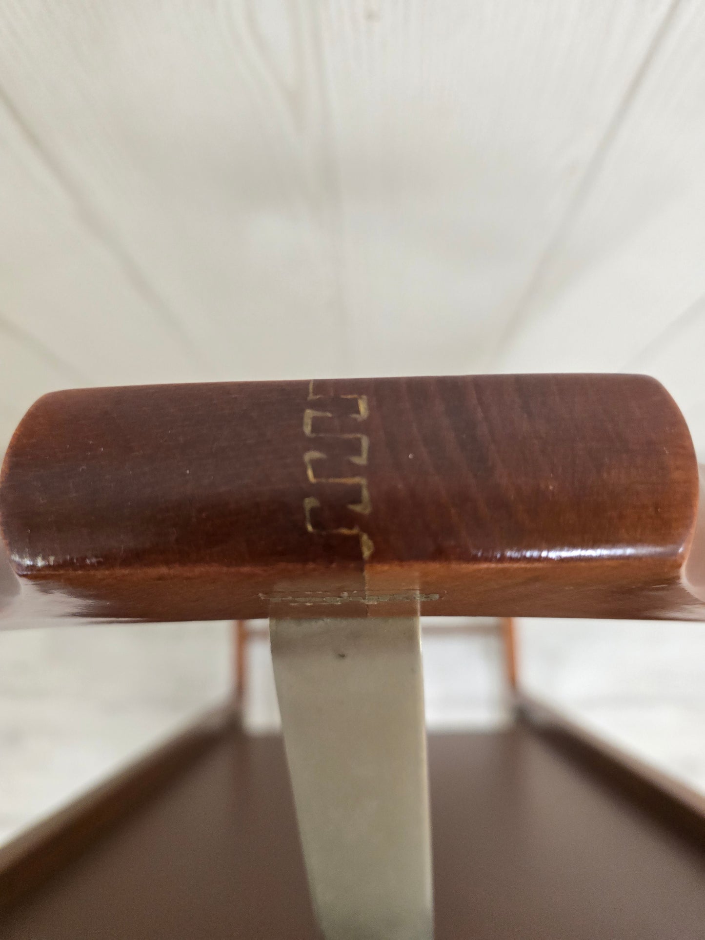 Valet de Nuit Vintage – Reguitti – Italie