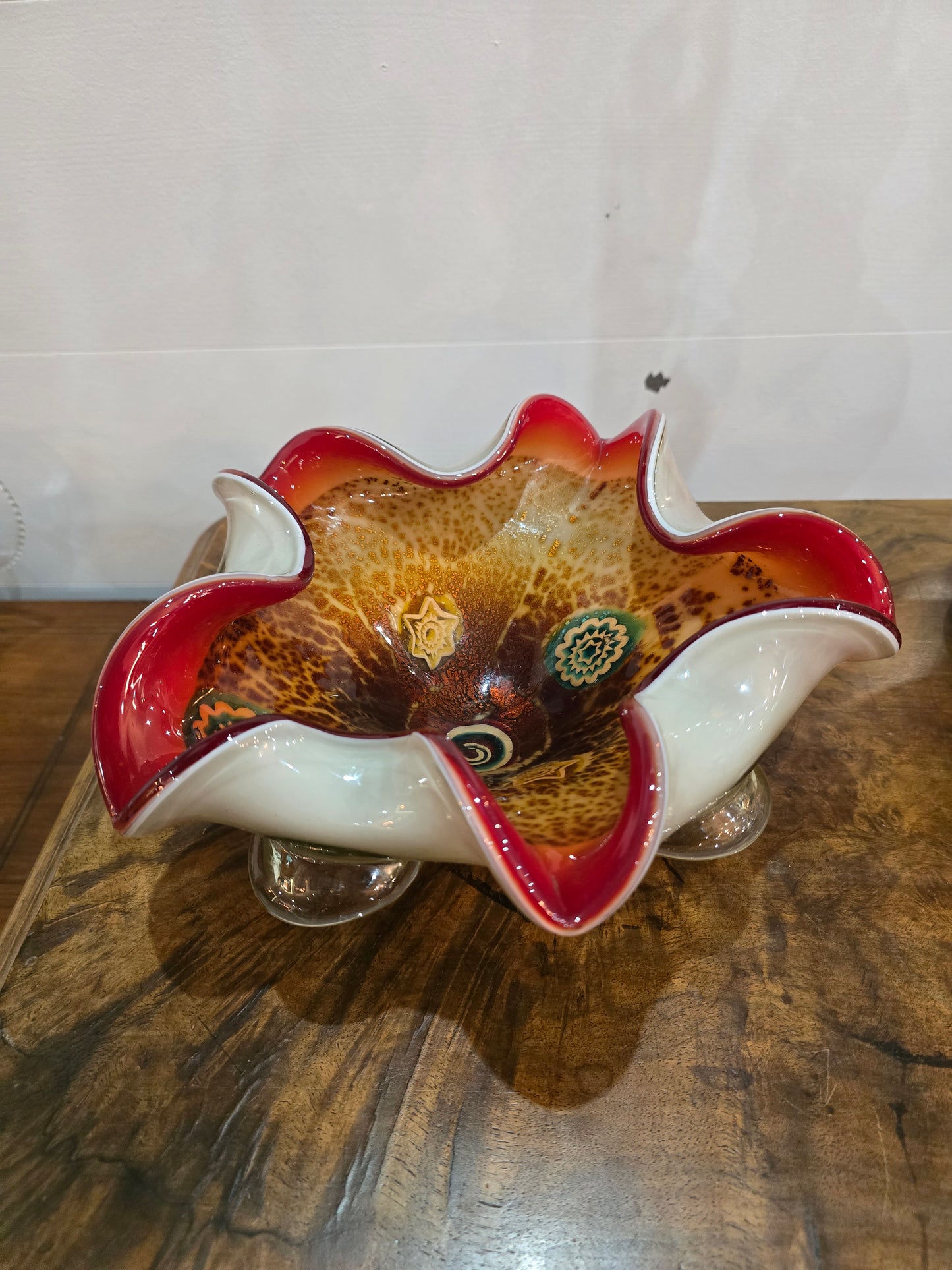 Coupe en verre de Murano – Millefiori & bord rouge – 26 cm