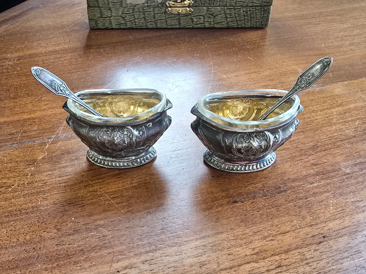Paire de salerons en argent massif et cristal – écrin Perrusset, Nancy