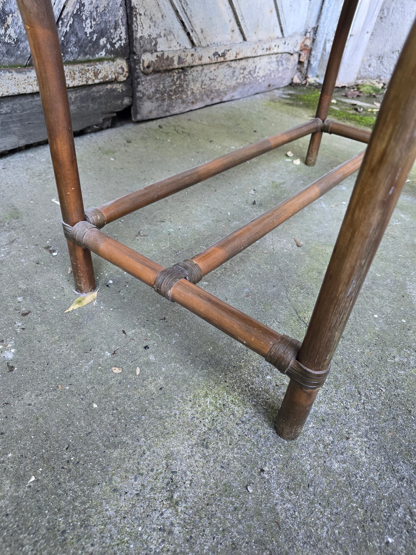 Coiffeuse en bambou et rotin avec miroir – style exotique années 1960 / 1970