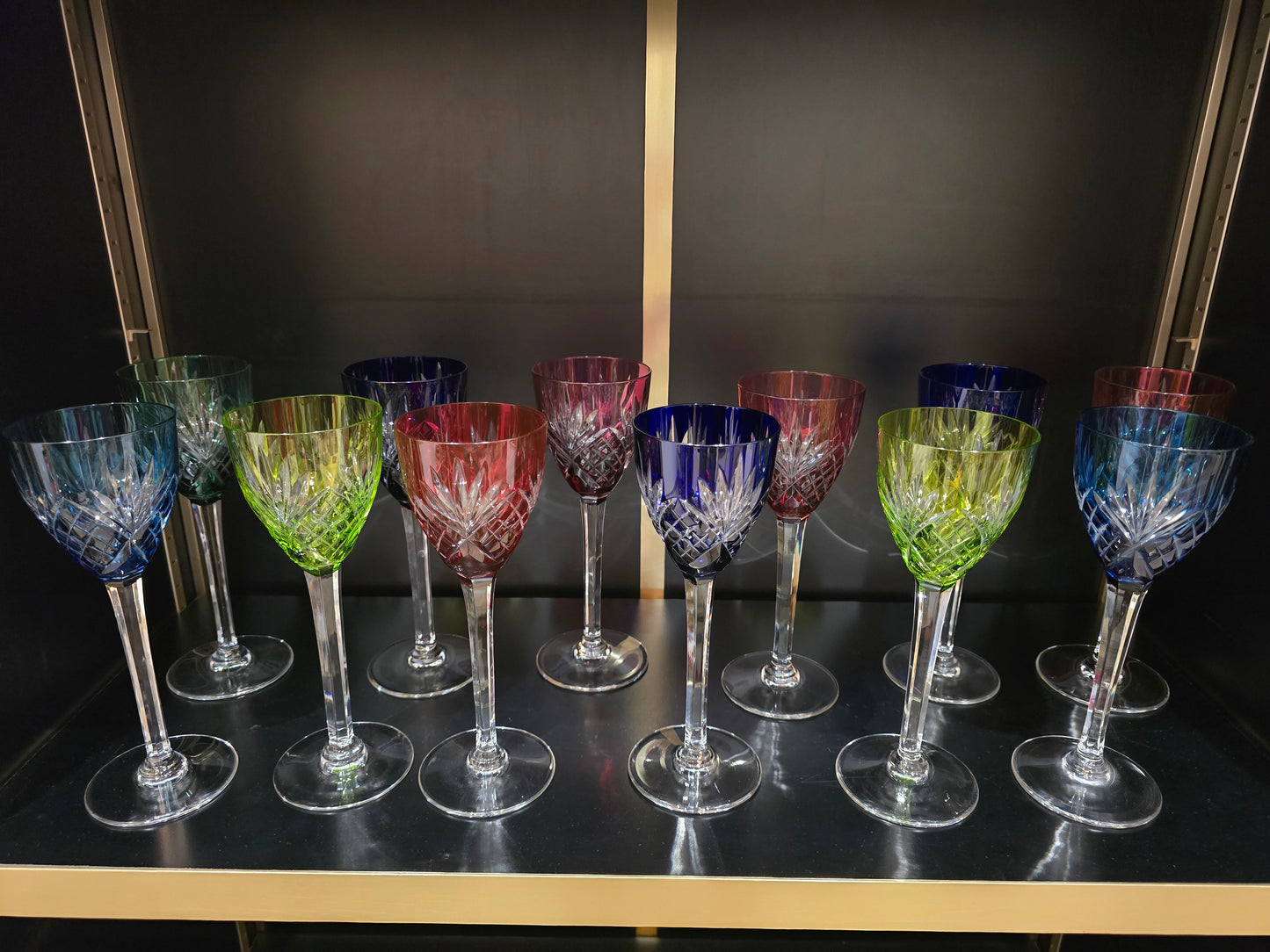 12 coupes / verres colorés Saint-Louis modèle Chantilly