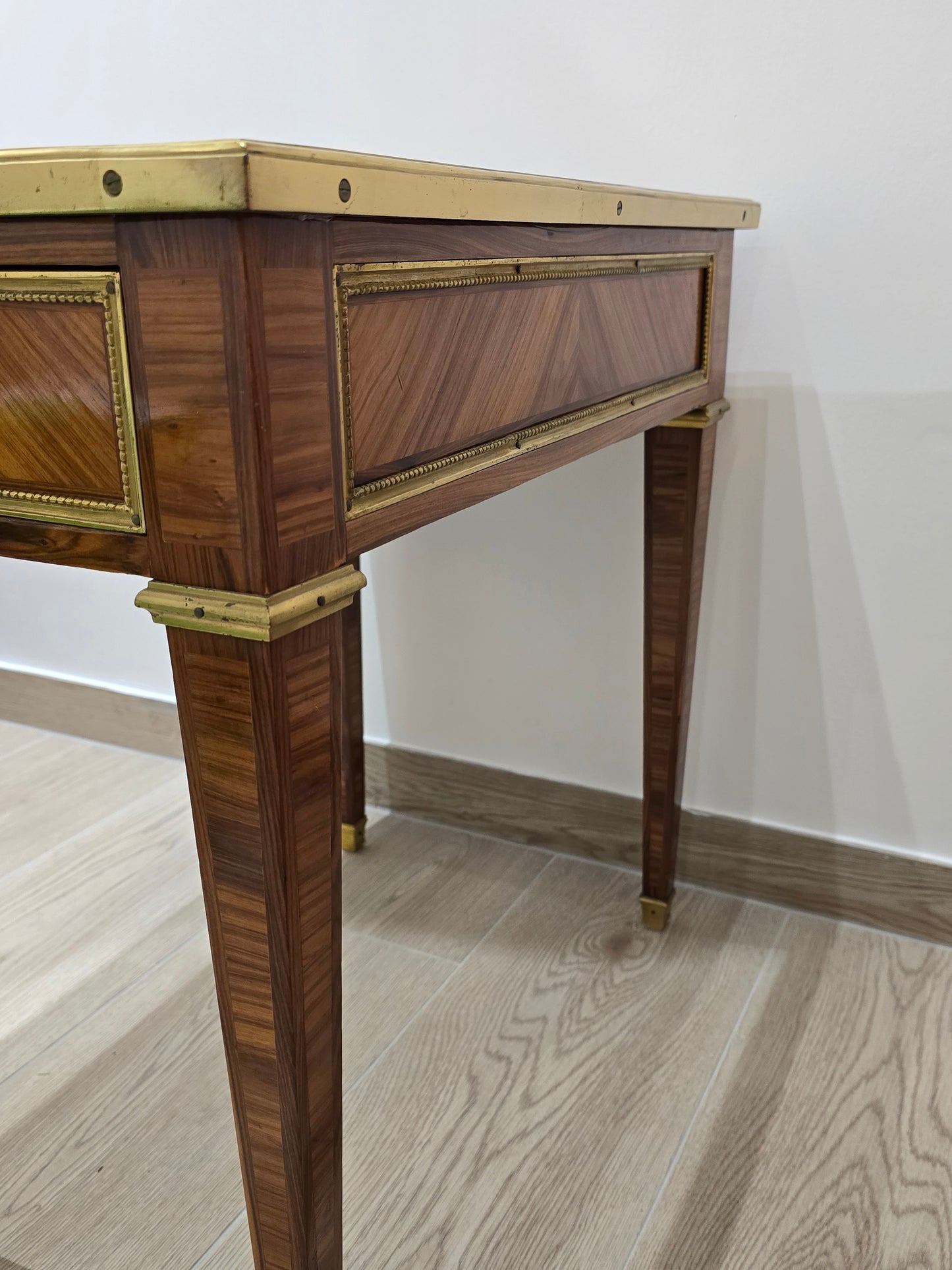 Table d’appoint marqueterie ancienne style directoire empire