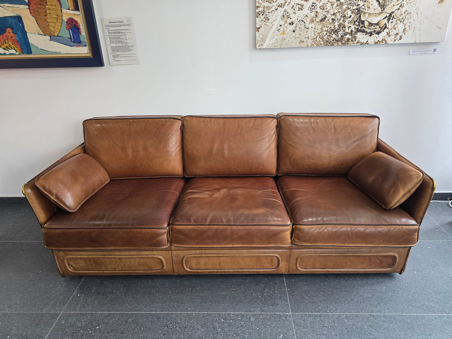 Salon Roche Bobois vintage années 80 – Cuir de buffle cognac – 2 canapés + pouf