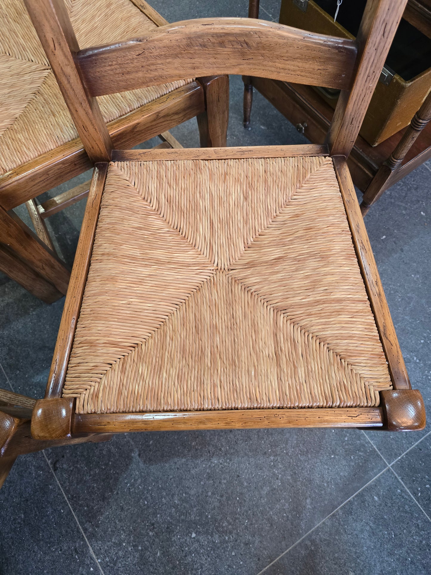 Lot de 4 chaises en bois et paille – Style rustique chic