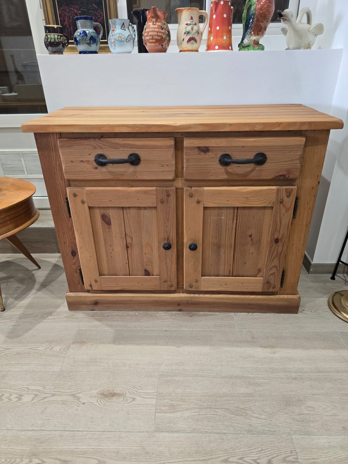 Buffet rustique en pin massif