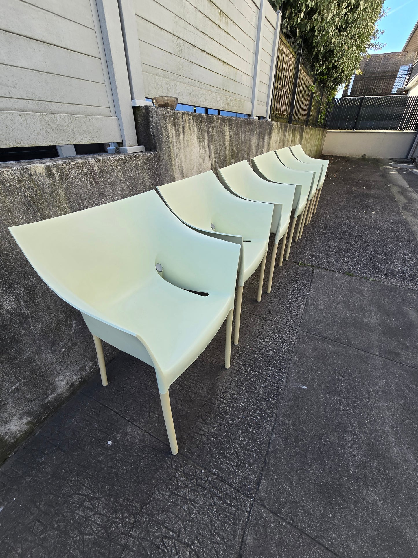 6 fauteuils DR. NO by Philippe Starck pour Kartell – design italien empilable