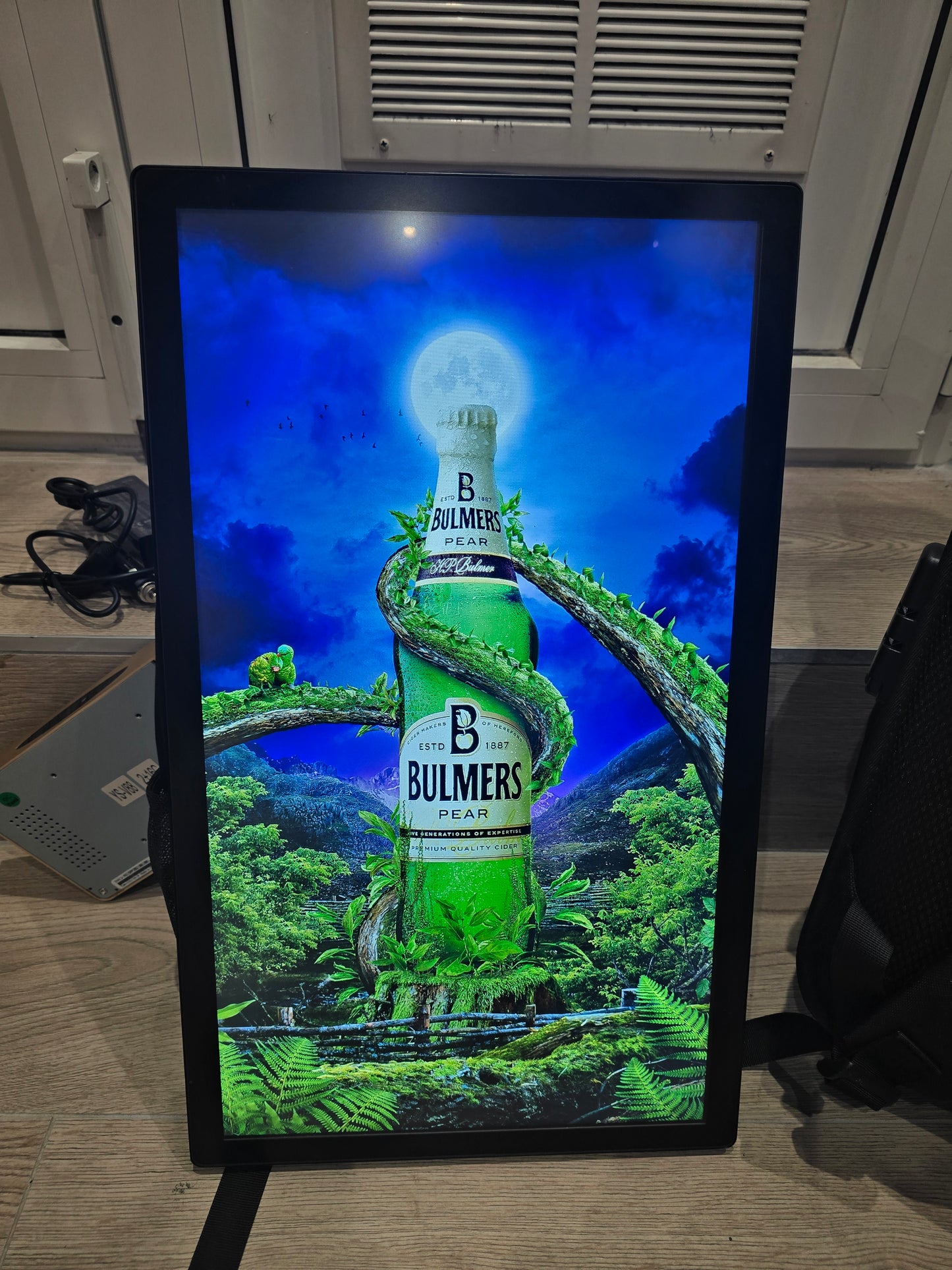 2 Sac à dos écran publicitaire numérique – Écran HD4k Android 22" – Complet