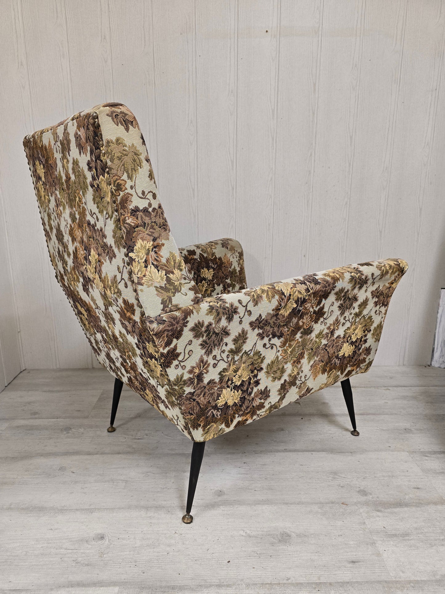 Paire de fauteuils Mid-Century Design – Piètement compas métal & tapisserie jacquard – Années 1960