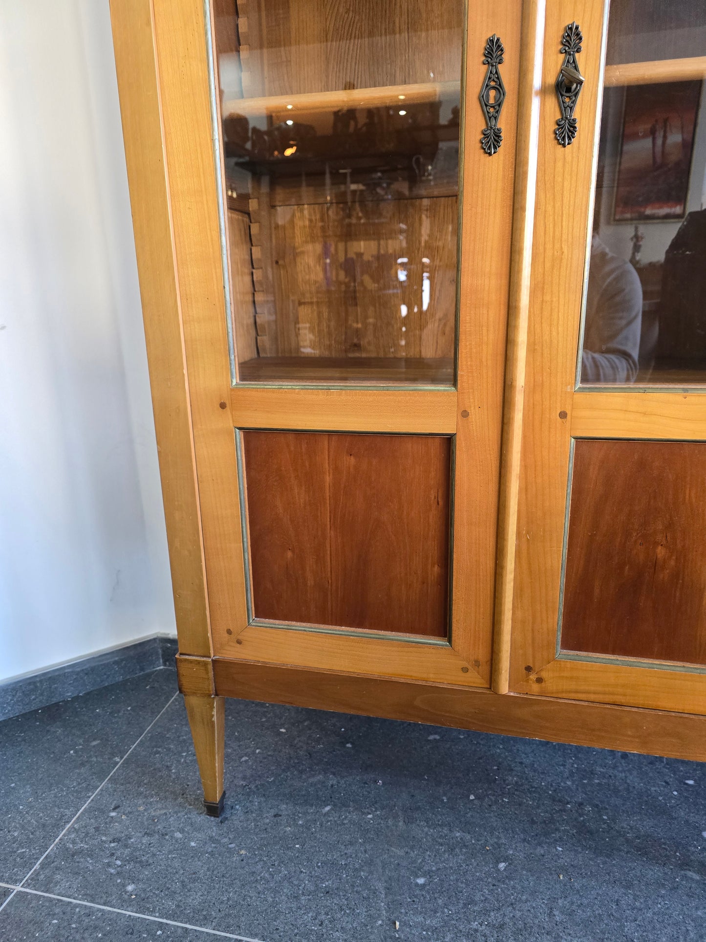 Vitrine / Bibliothèque vintage bois et verre