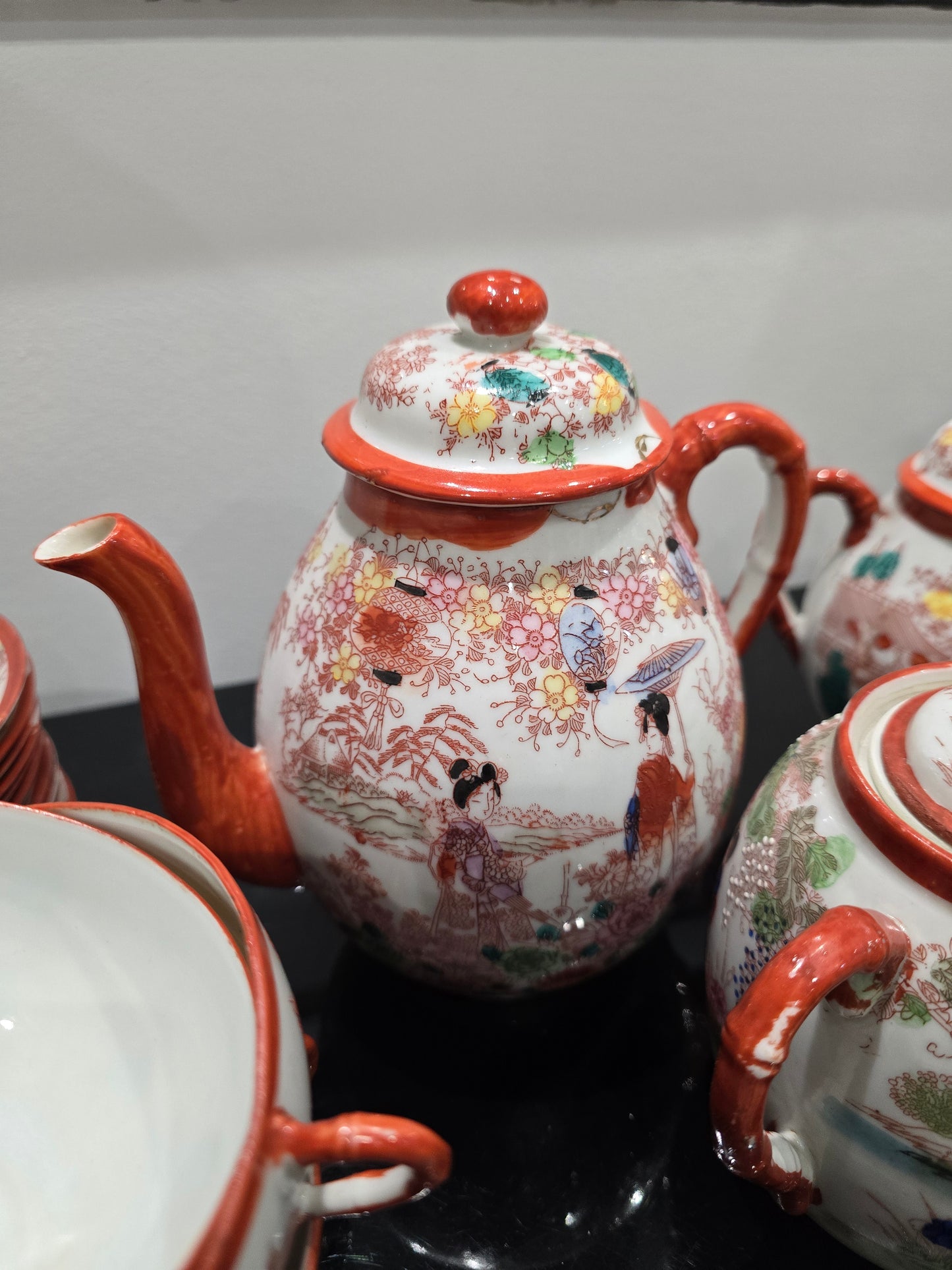 Service à thé japonais Satsuma – Décor scènes traditionnelles – XXe siècle