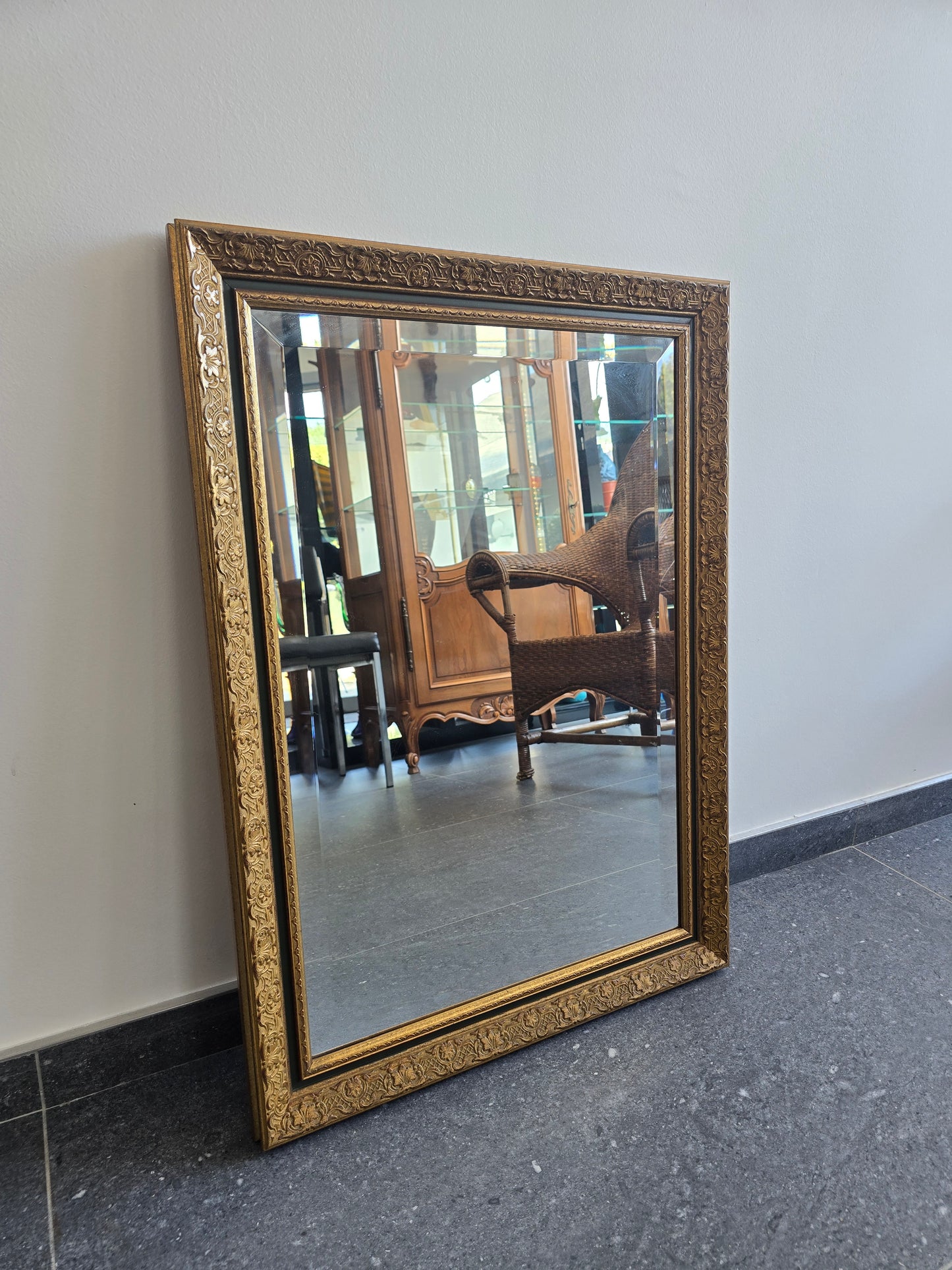 Miroir biseauté à cadre doré – 85x60cm Décor floral