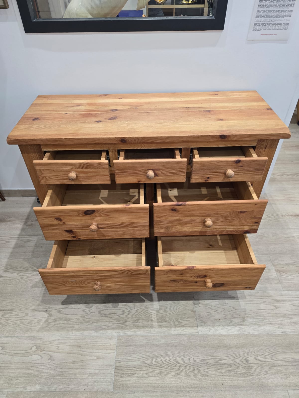 Commode rustique en pin massif