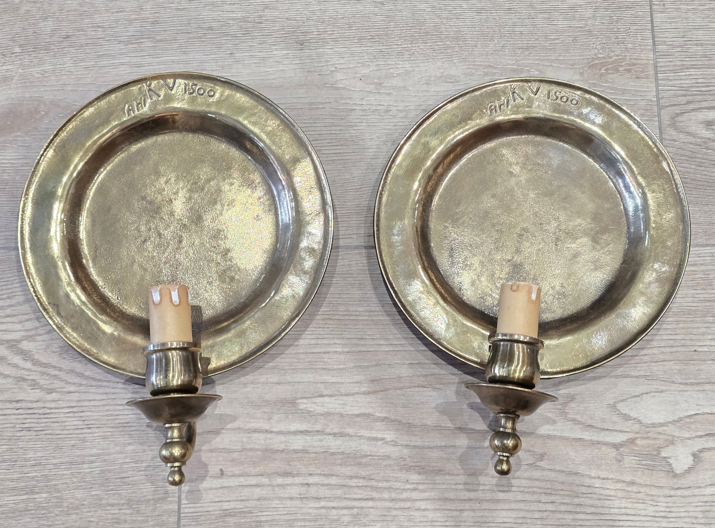 Lot de 2 appliques murales vintage Ari KV 1500 – bronze patiné – Ø 25 cm
