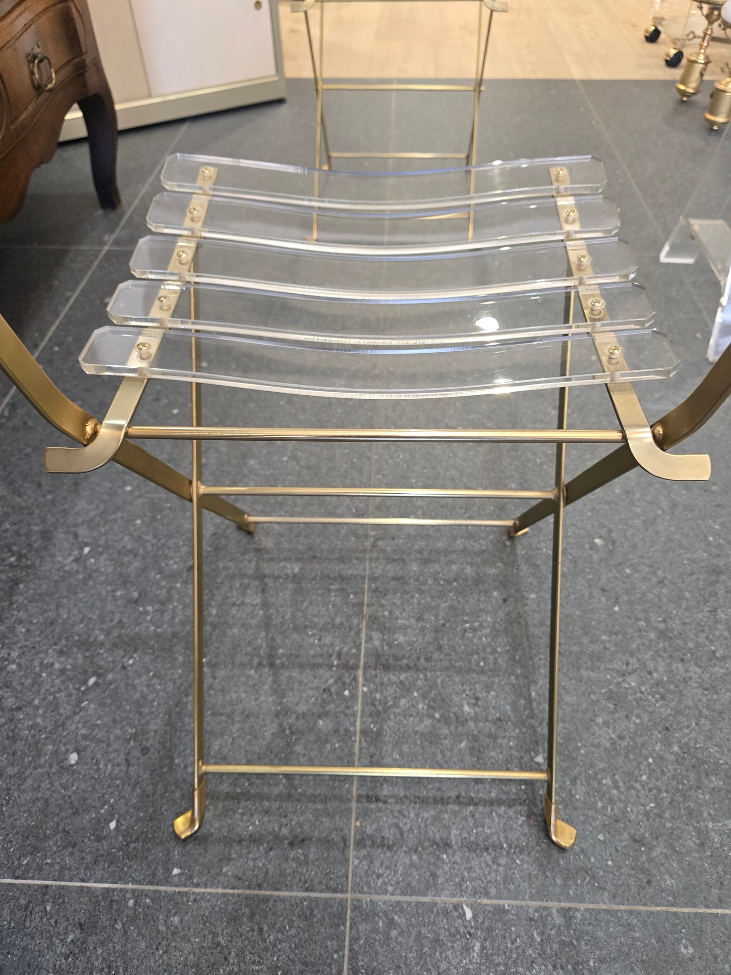 Marais International – Table & 2 chaises « Les Invisibles de Marais »