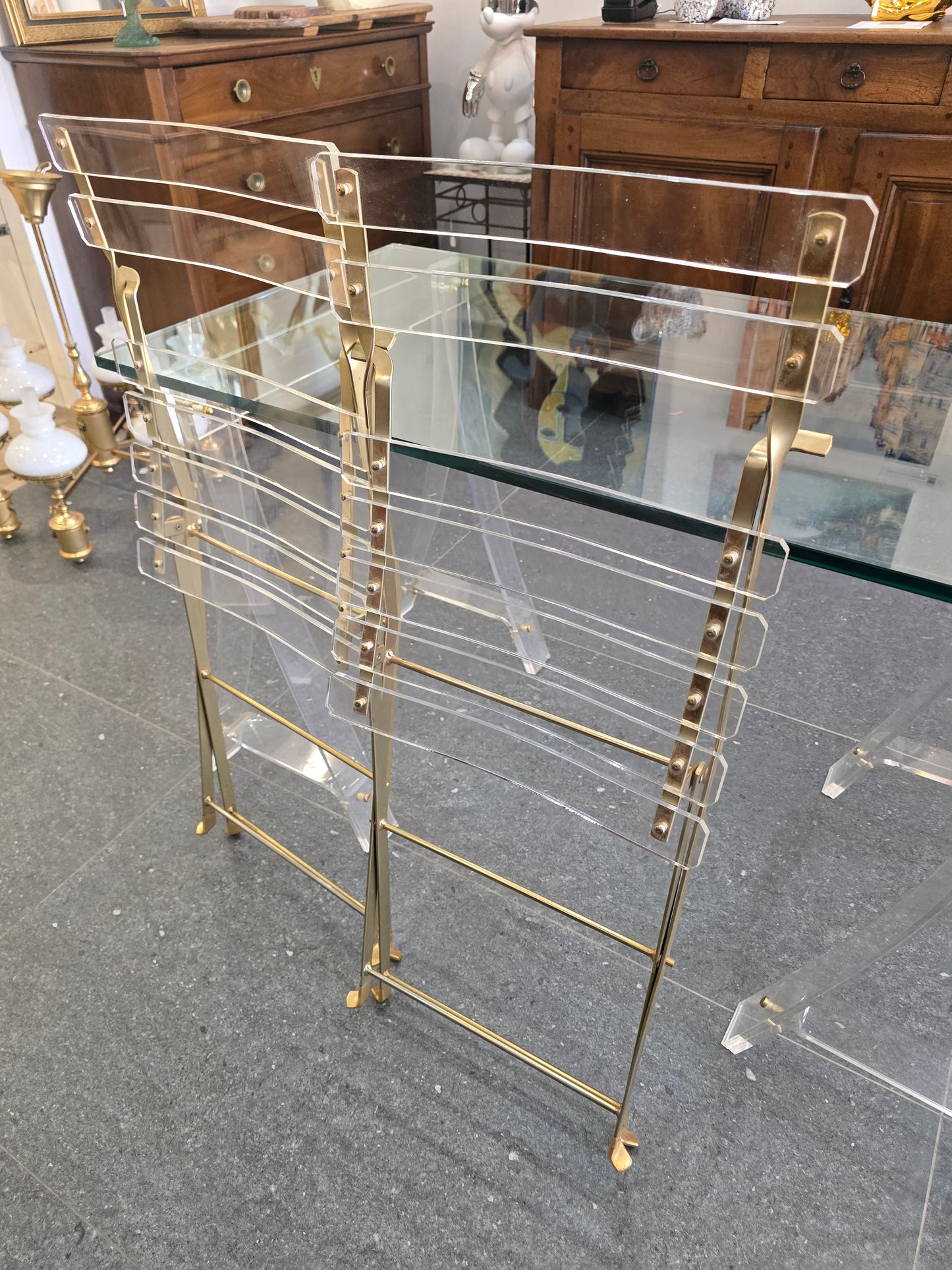 Marais International – Table & 2 chaises « Les Invisibles de Marais »