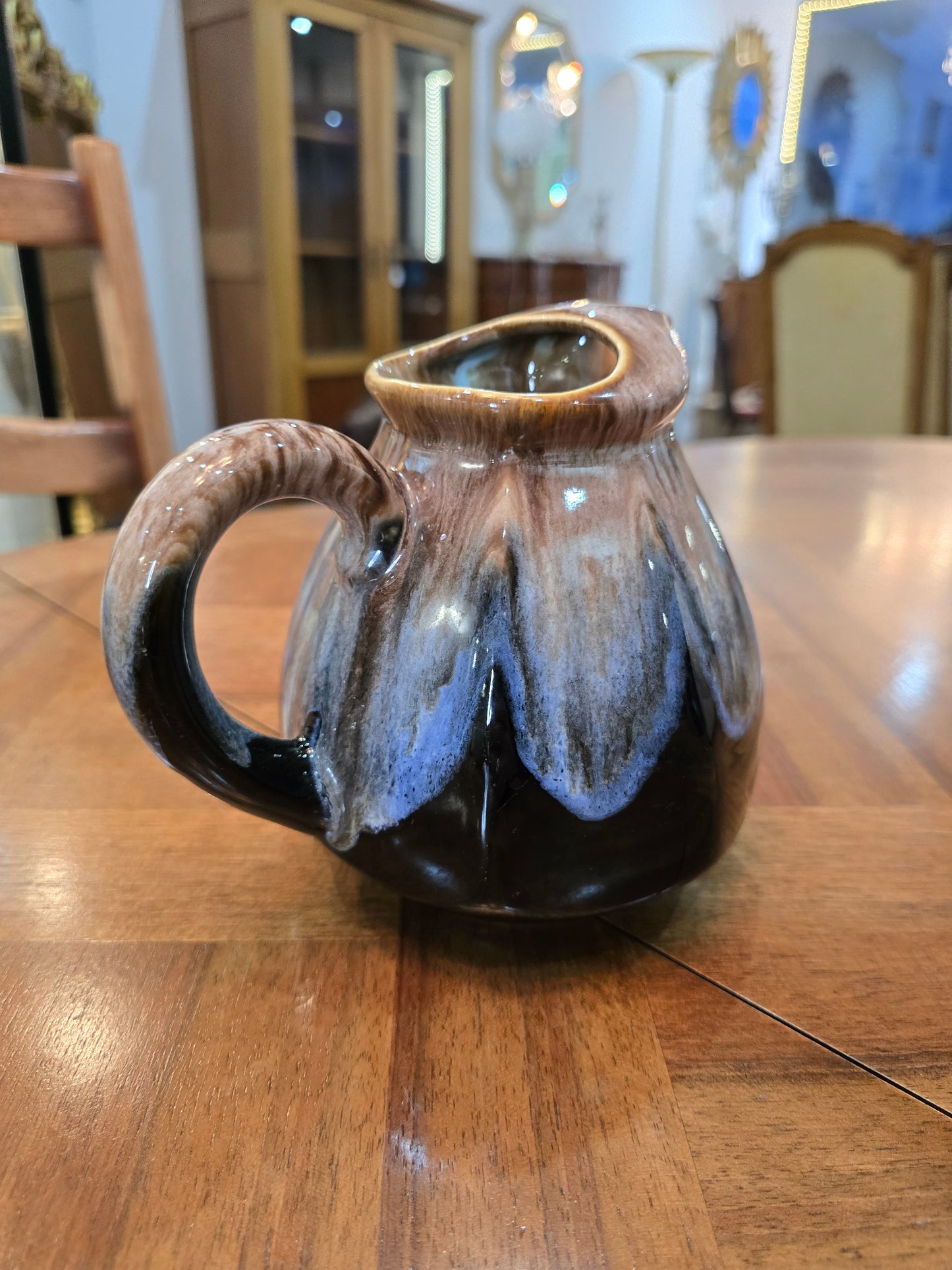 Pichet en grès émaillé à bec verseur – Céramique décorative, France, années 1970