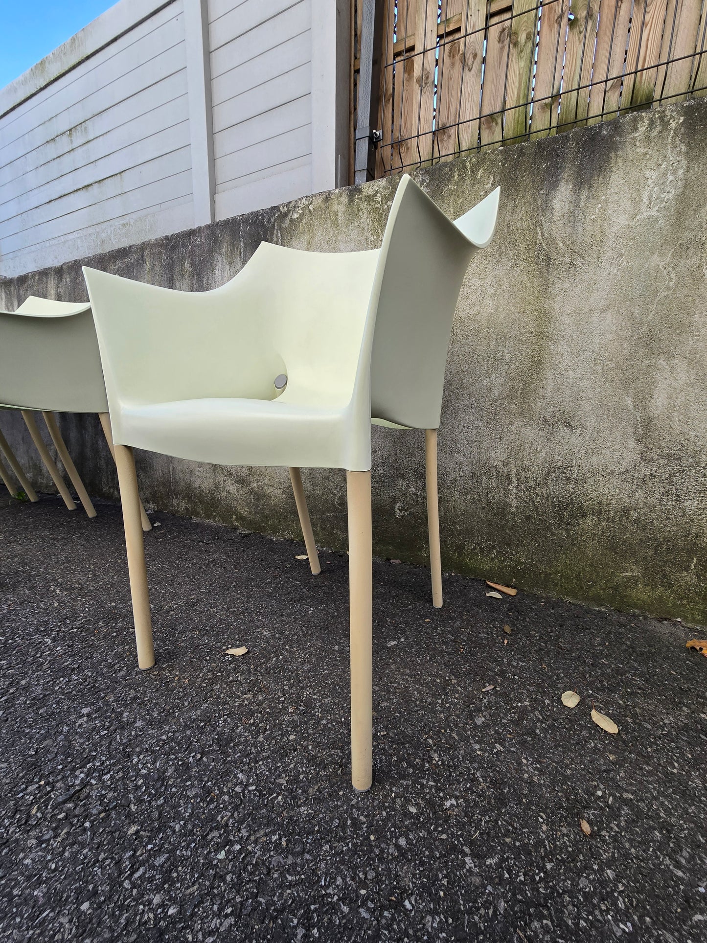 6 fauteuils DR. NO by Philippe Starck pour Kartell – design italien empilable