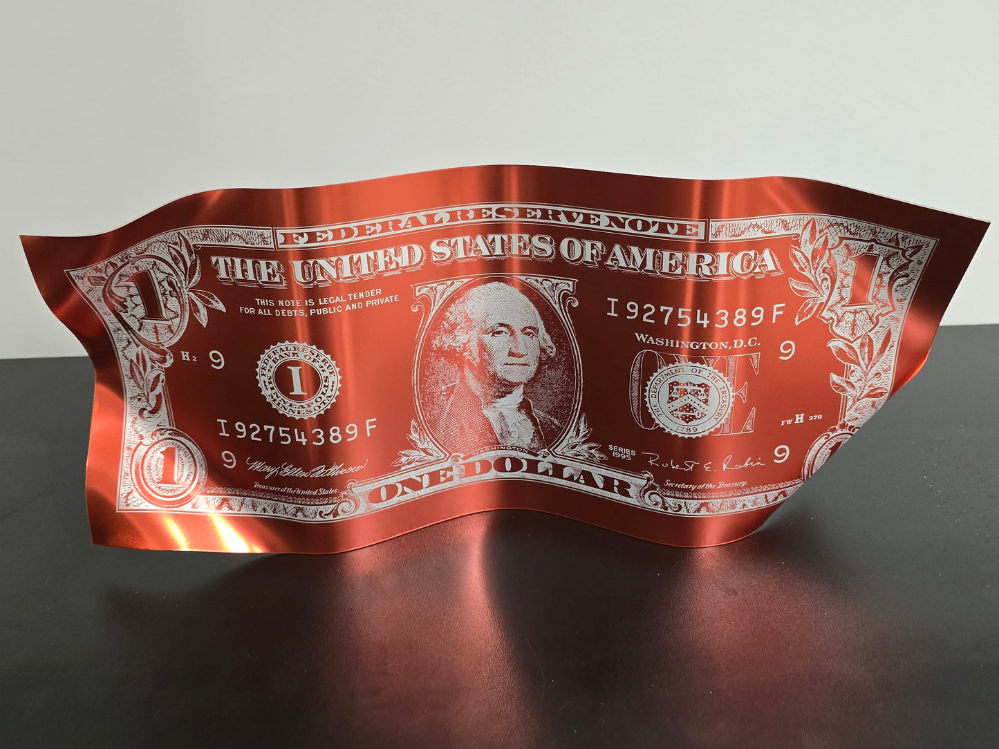One dollar rouge/noir -Karl lagasse 11/14