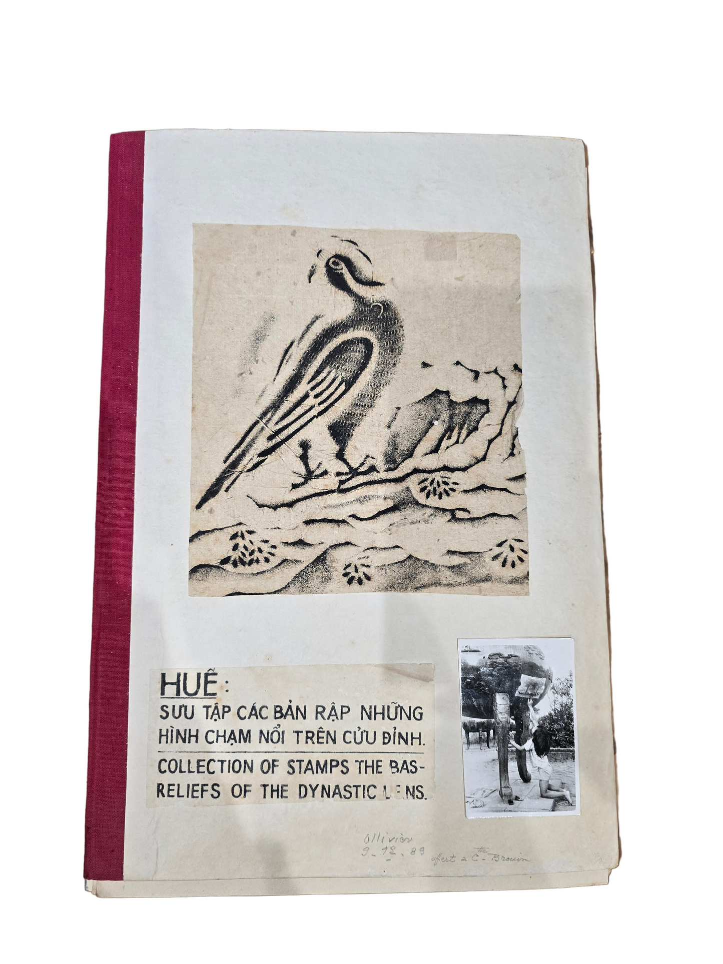 Album ancien de frottages vietnamiens – Bas-reliefs des Cửu Đỉnh (Huế) – Série complète d’oiseaux – Rubbings traditionnels