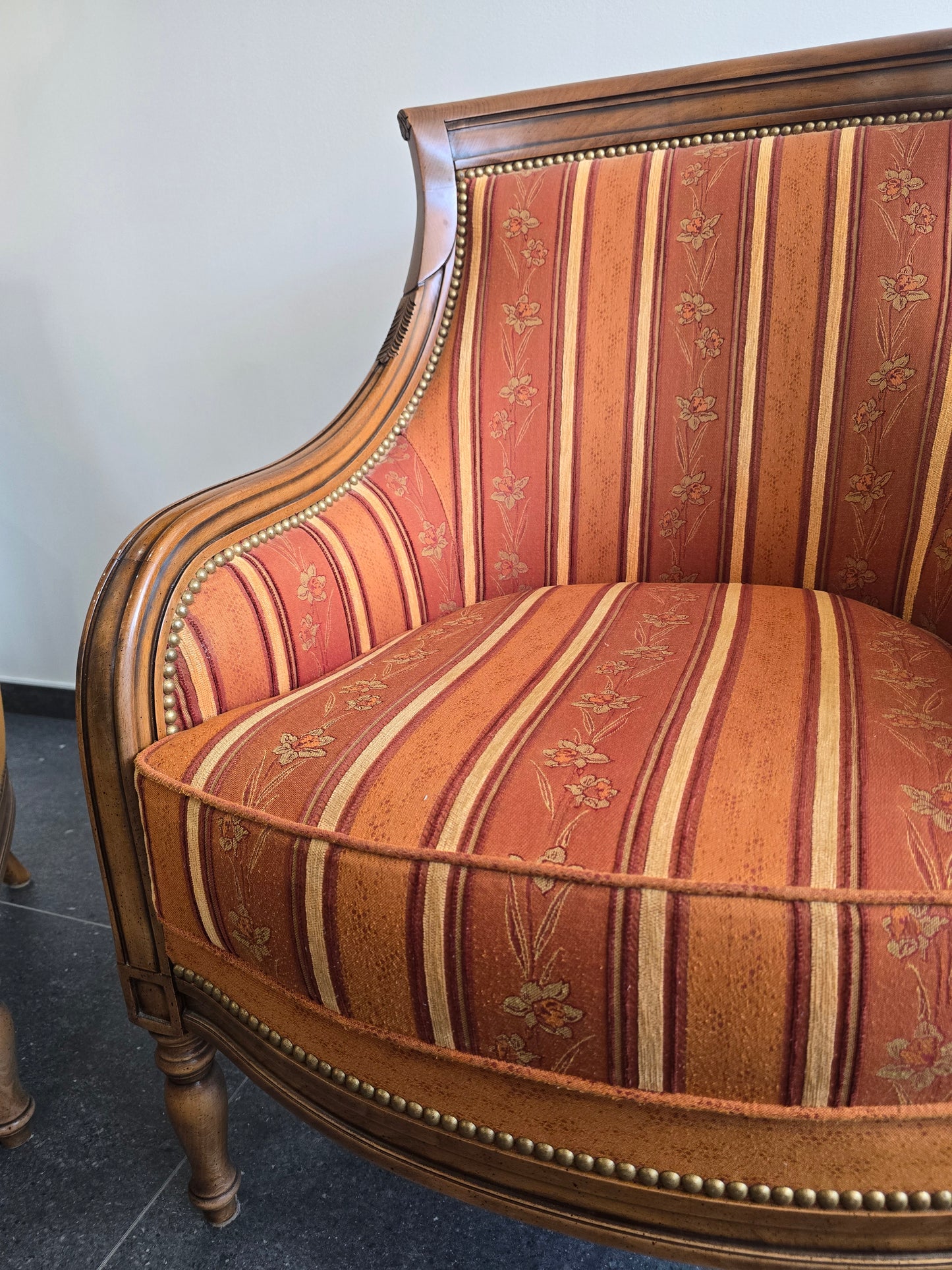 Paire de fauteuils bergères de grande qualité – Manufacture SE