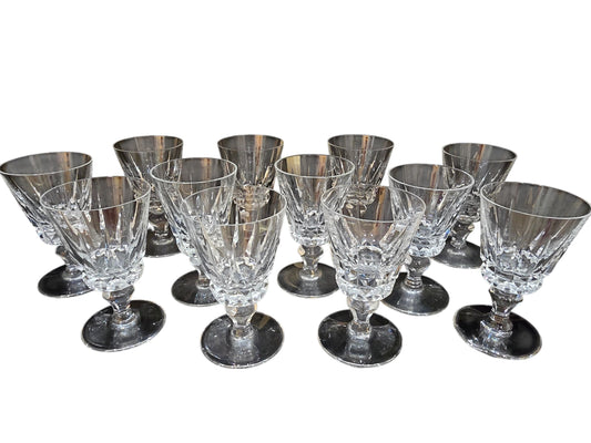 12 verres à eau Saint-Louis modèle Guernesey en cristal taillé