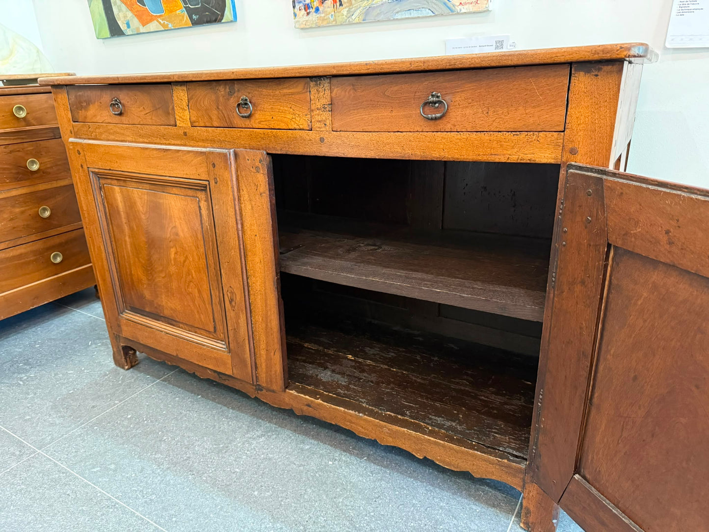 Buffet ancien XIXe siècle en noyer – 3 tiroirs