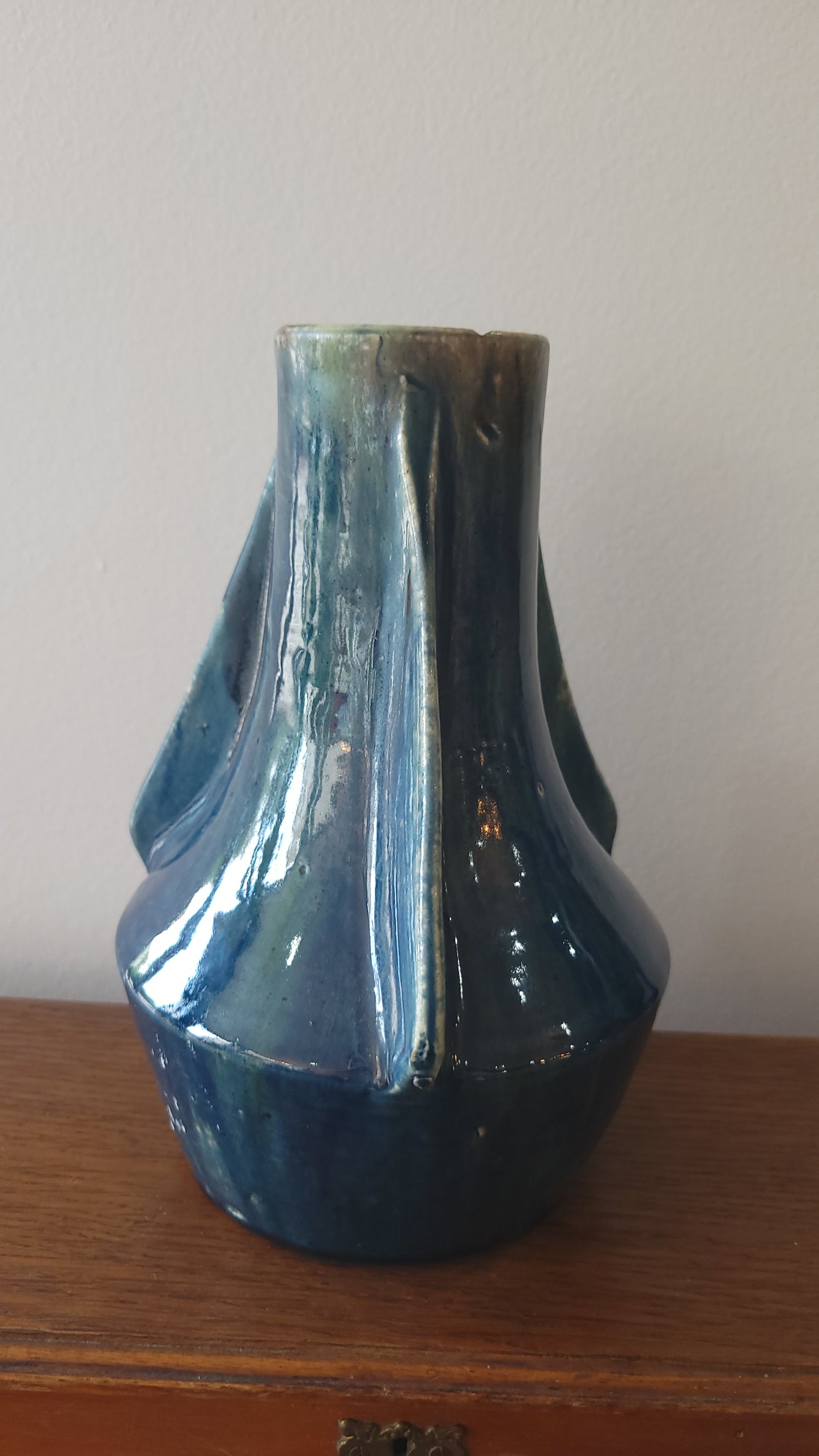 Vase vintage en céramique émaillée bleue