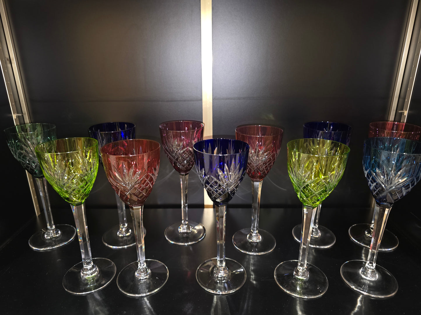 12 coupes / verres colorés Saint-Louis modèle Chantilly
