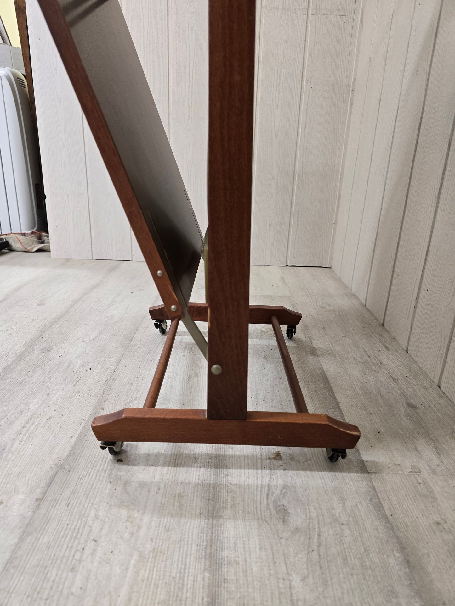 Valet de Nuit Vintage – Reguitti – Italie