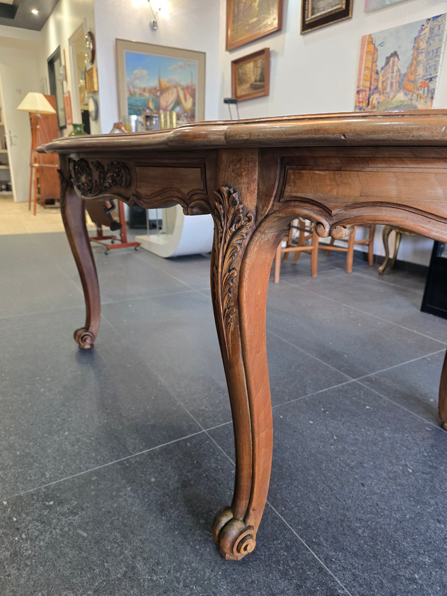 Table de salle à manger extensible – Style Louis XV – Plateau marqueté 1m80 - 3m30