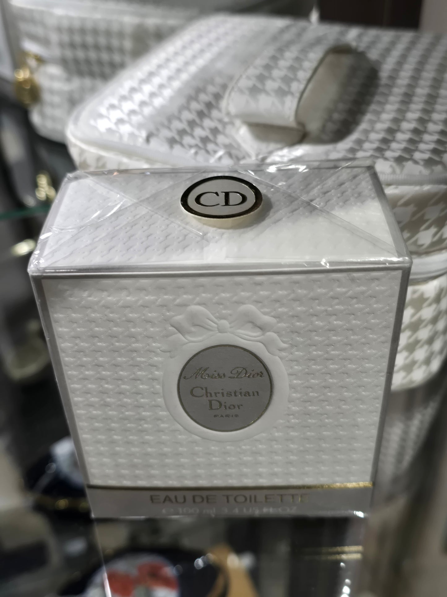 Coffret Miss Dior – Eau de Toilette 100 ml + Trousse Dior – Édition discontinue