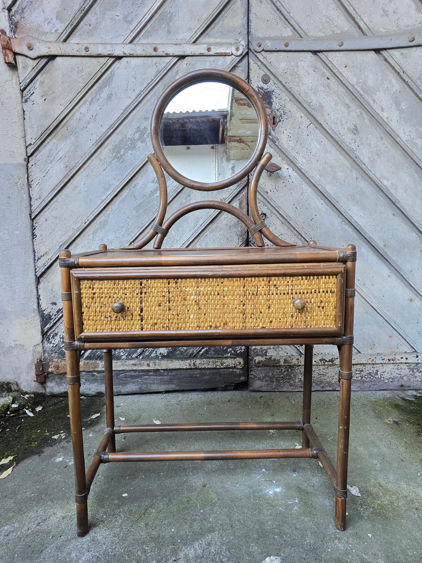 Coiffeuse en bambou et rotin avec miroir – style exotique années 1960 / 1970