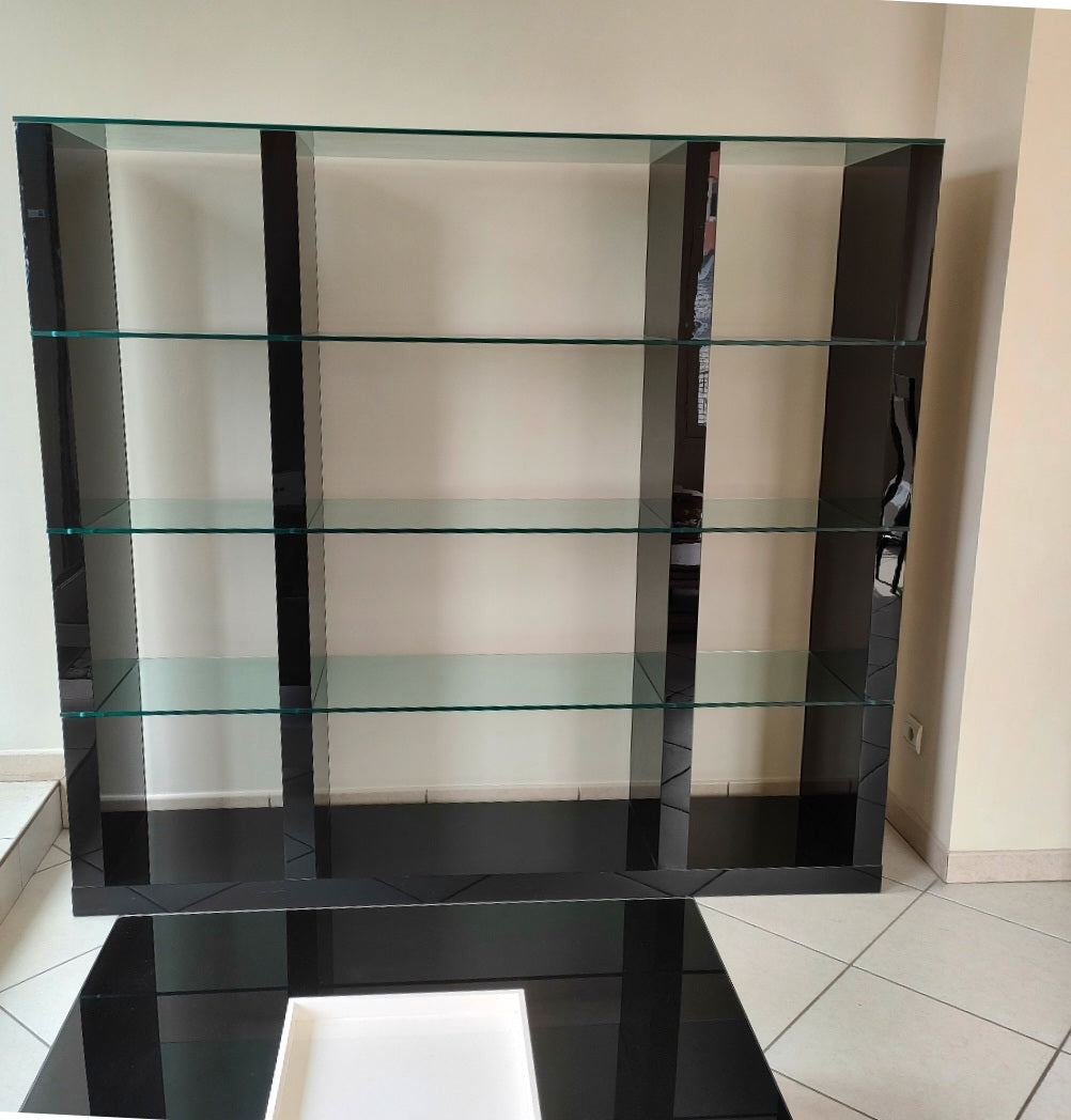 Grande étagère design en verre et structure noire – 172×188×40 cm