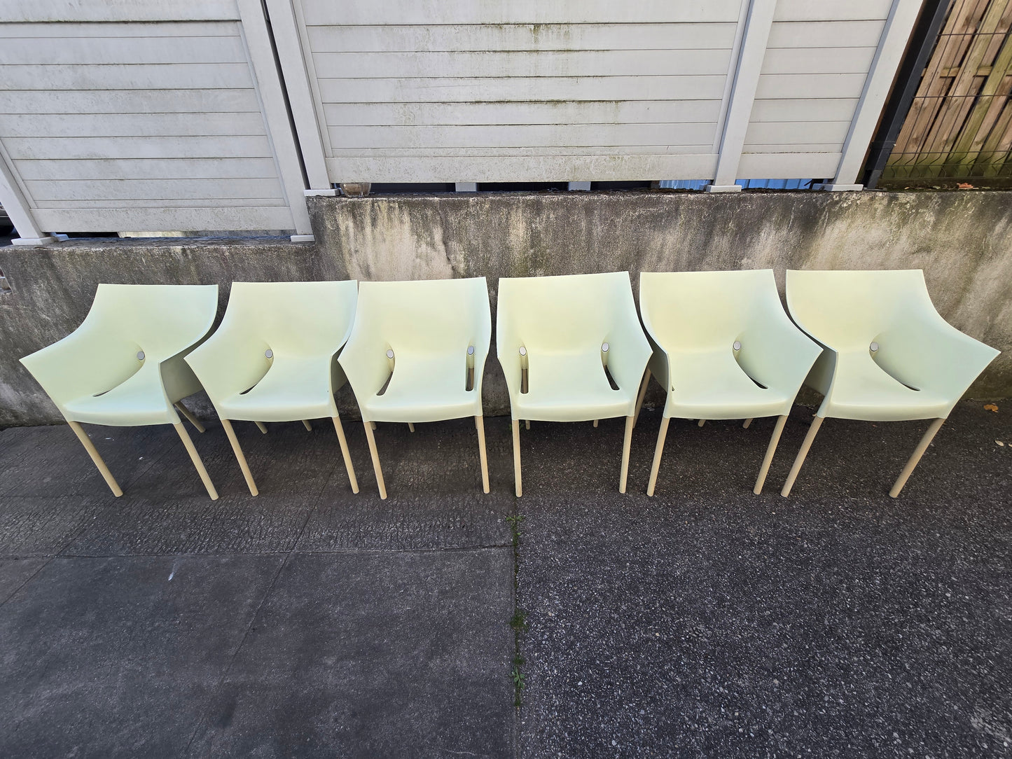 6 fauteuils DR. NO by Philippe Starck pour Kartell – design italien empilable