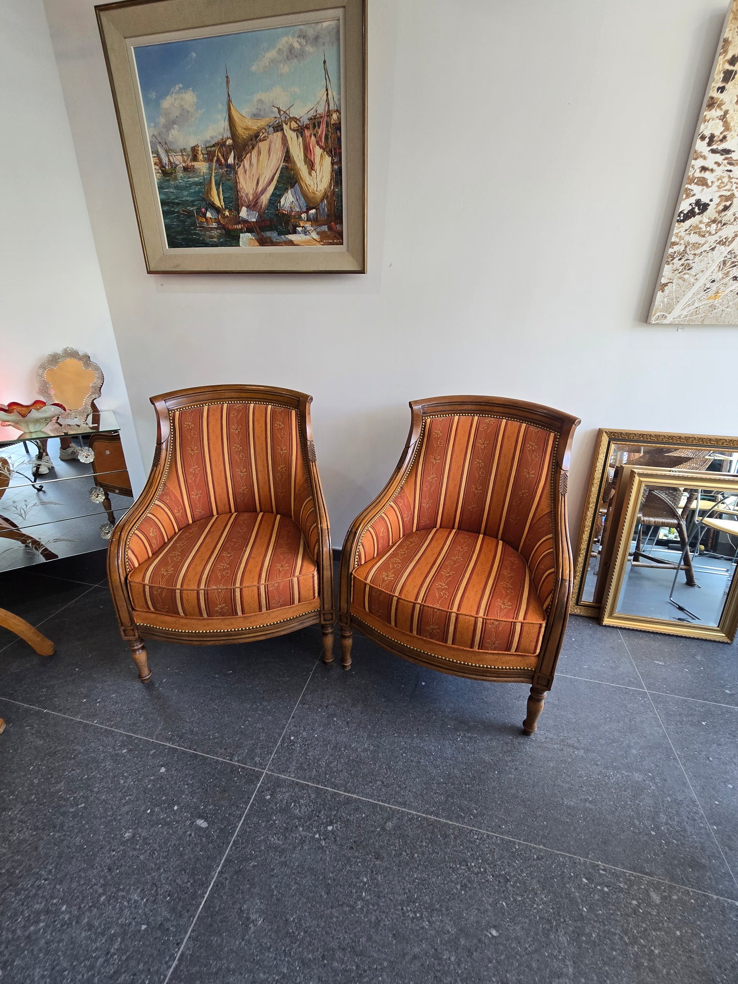 Paire de fauteuils bergères de grande qualité – Manufacture SE