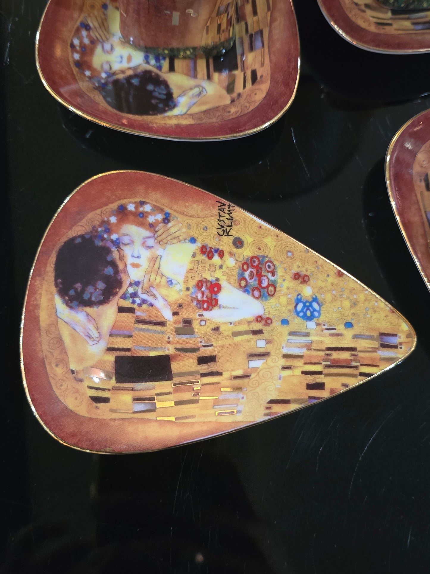 Lot de 4 tasses à espresso – Collection Gustav Klimt – “Le Baiser"