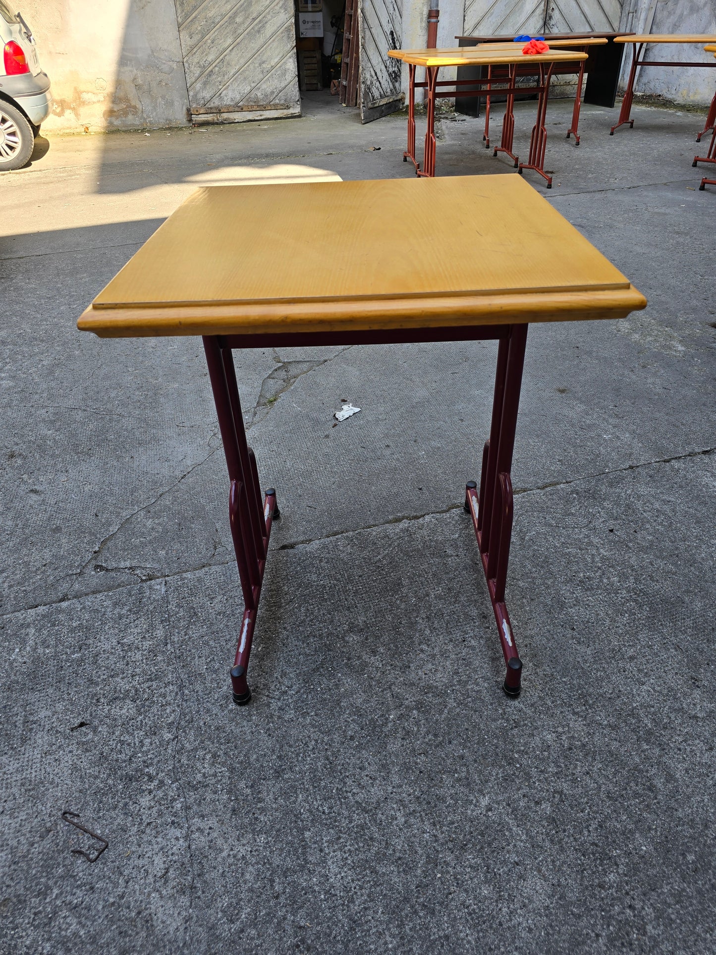 Petite table bistrot d’appoint