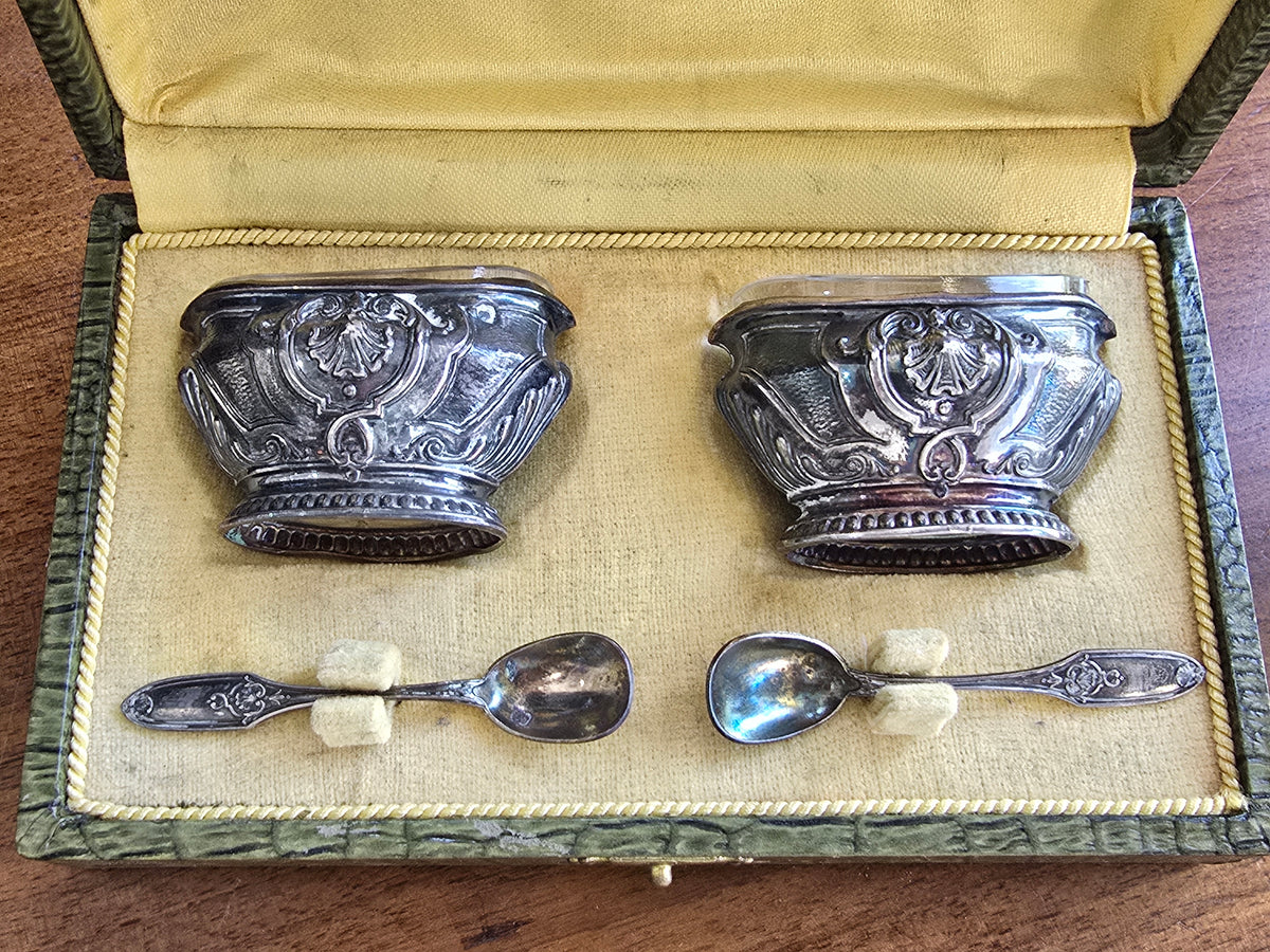 Paire de salerons en argent massif et cristal – écrin Perrusset, Nancy