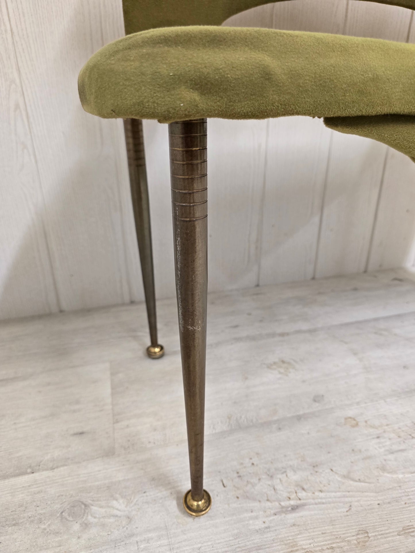 Banquette enfant vintage en velours vert – Pieds compas en métal – Années 1950/60