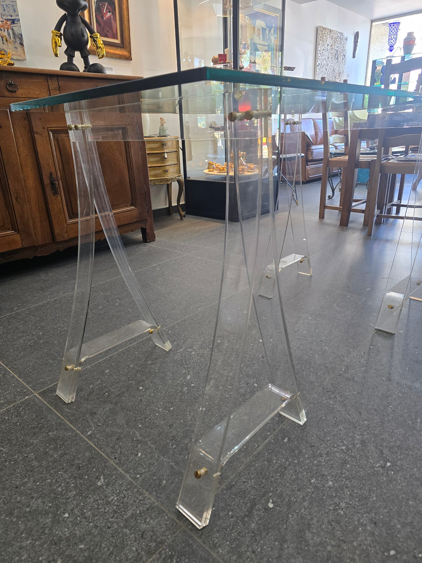 Marais International – Table & 2 chaises « Les Invisibles de Marais »
