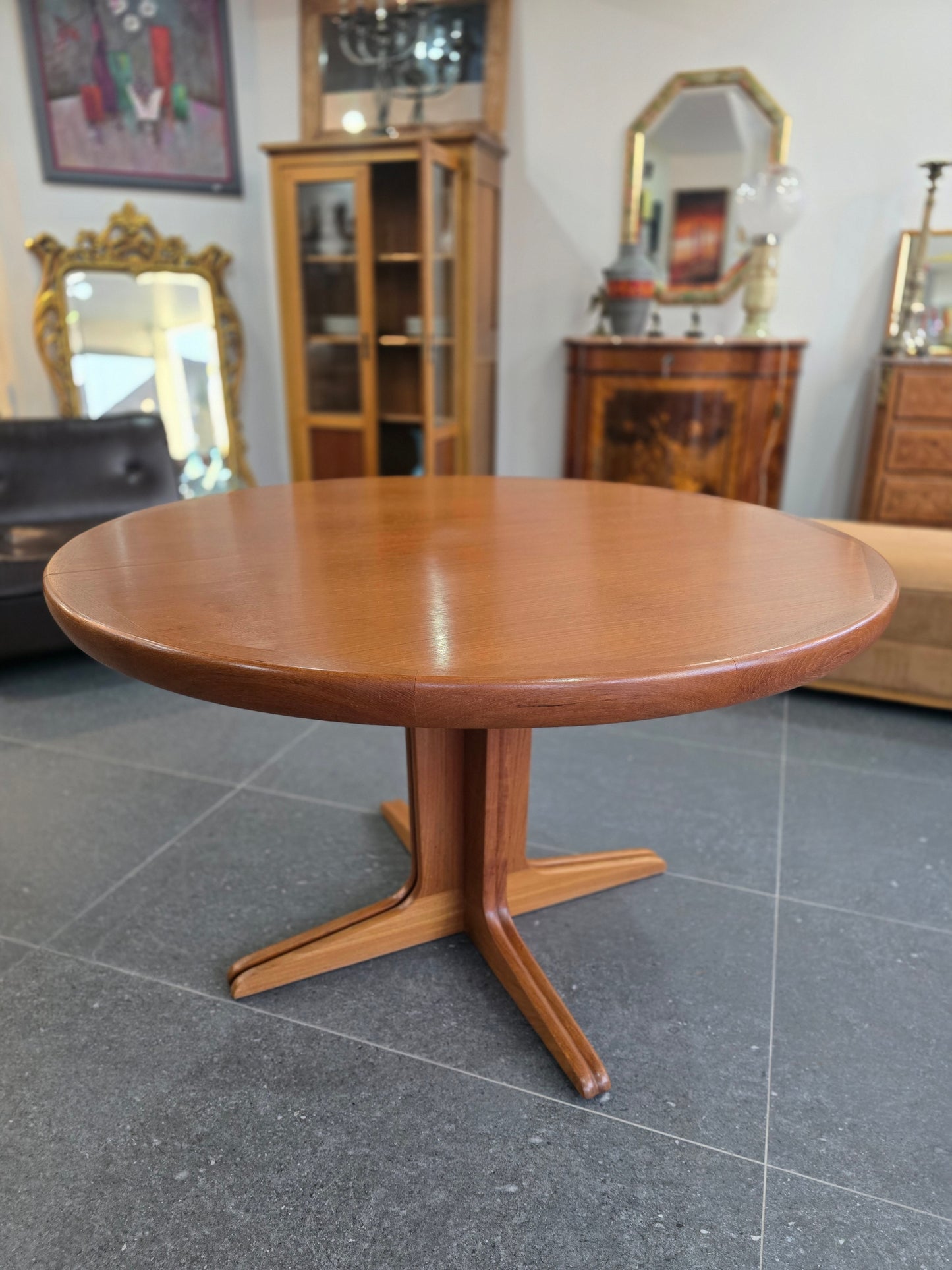 Table ronde extensible en teck – Design scandinave vintage – Ø120 cm + 2 rallonges