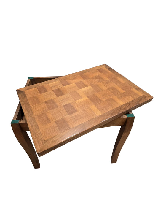 Table transformable vintage en bois de noyer et marqueterie