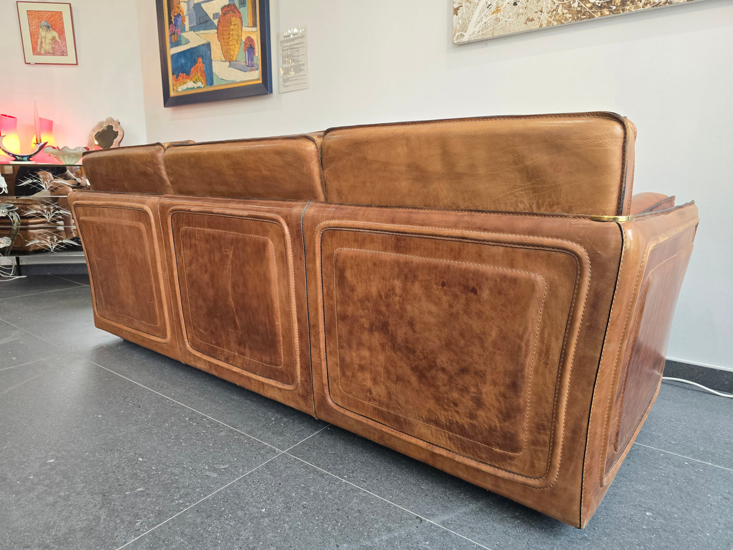Salon Roche Bobois vintage années 80 – Cuir de buffle cognac – 2 canapés + pouf