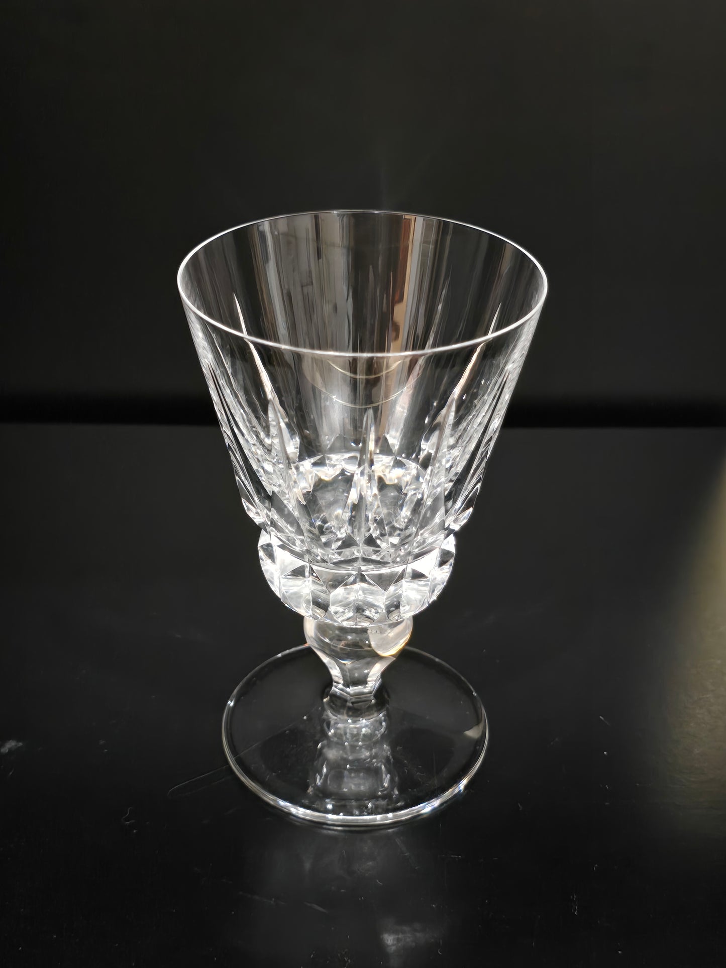 12 verres à eau Saint-Louis modèle Guernesey en cristal taillé