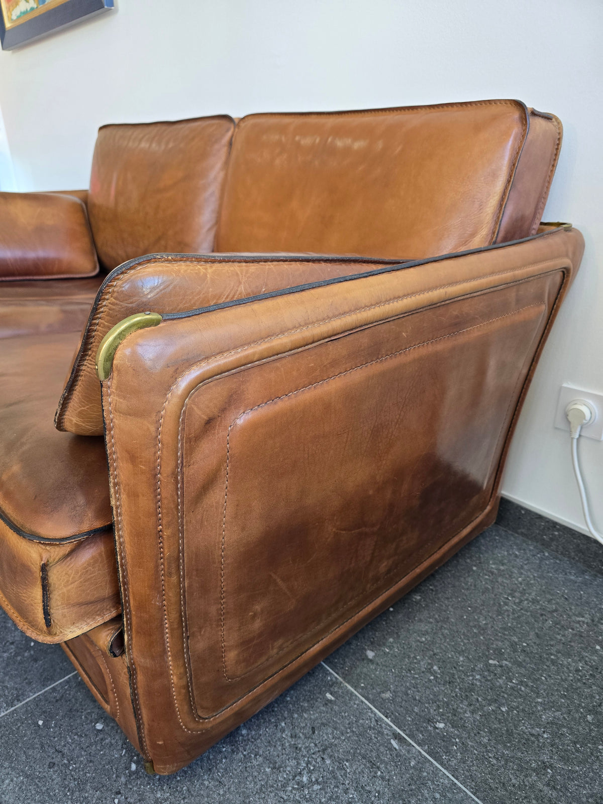 Salon Roche Bobois vintage années 80 – Cuir de buffle cognac – 2 canapés + pouf