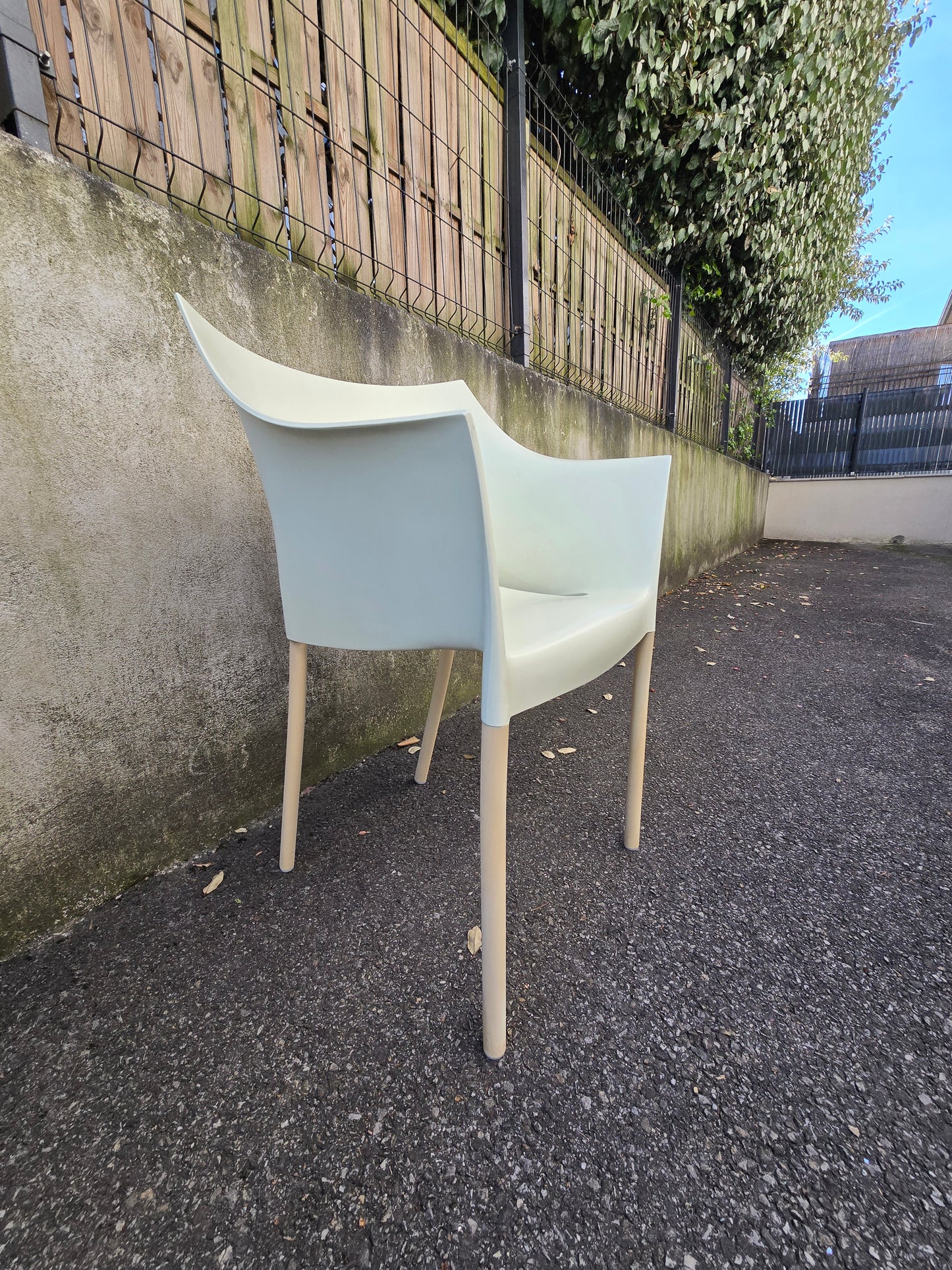 6 fauteuils DR. NO by Philippe Starck pour Kartell – design italien empilable